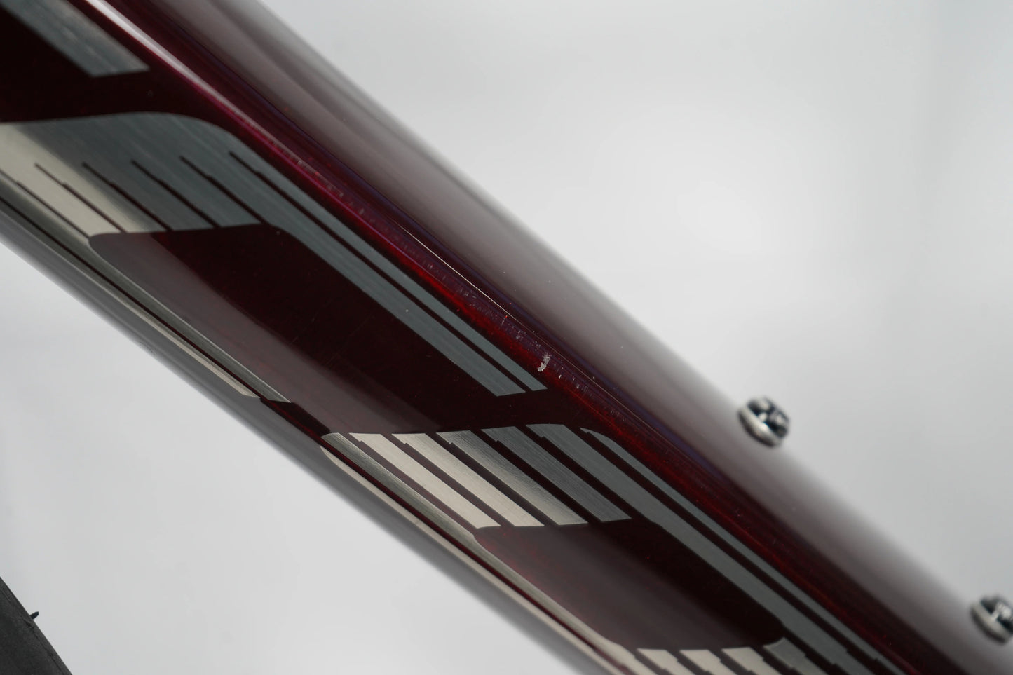 Outdoor oversized bicycle-– Lightweight Performance Bicycle, Like-New Condition for Tall Riders, Limited Stock